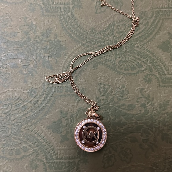 Michael Kors Gold Chain Crystal Pave Disk Tortoise Charm Necklace - Picture 3 of 6